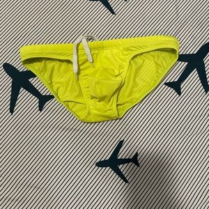 Men’s swim briefs. USA Medium.